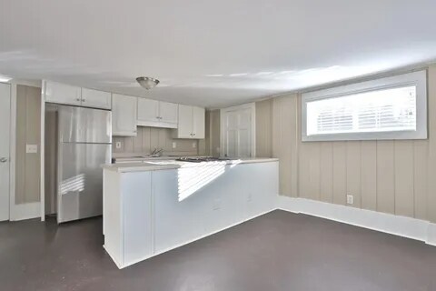 Building Photo - 110 Jarvis St