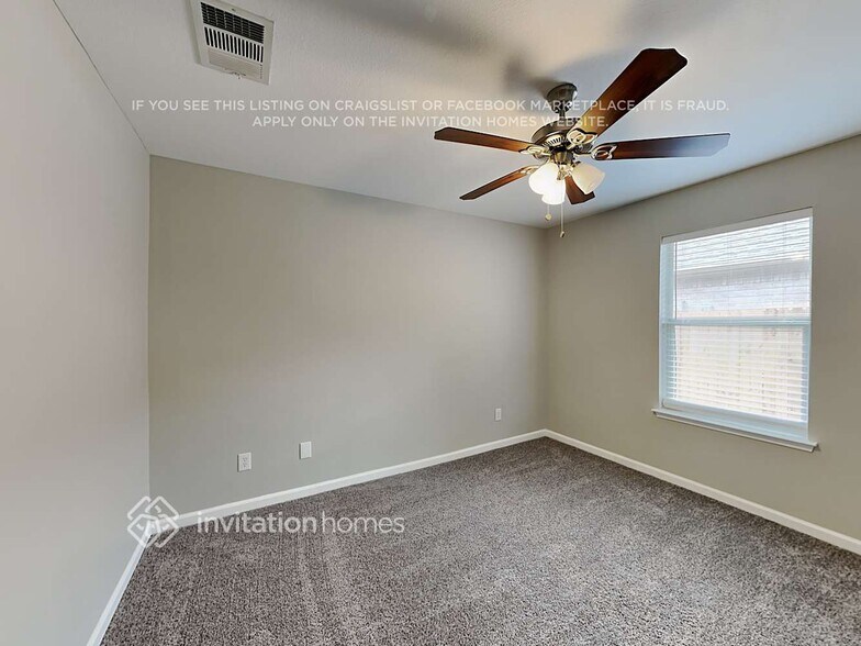 Building Photo - 205 Falling Leaves Trail