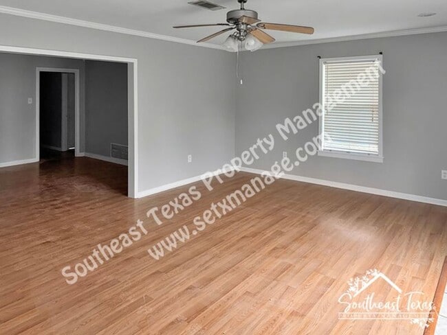 Building Photo - 1475 Rikisha Ln