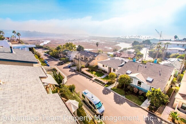 Building Photo - 3 br, 2.5 bath House - 2511 Manchester Ave