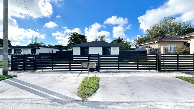 Primary Photo - 2492 NW 44th St