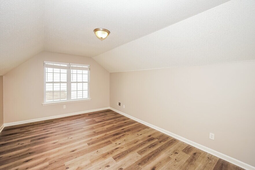 Building Photo - 15252 Eric Kyle Dr