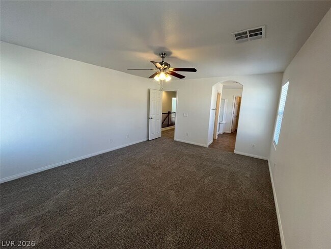 Building Photo - 1712 Newquay Commons Ave