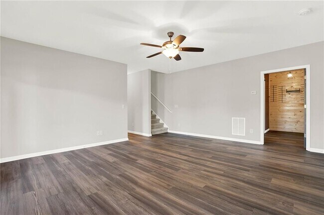 Building Photo - 309 Trappers Bluff