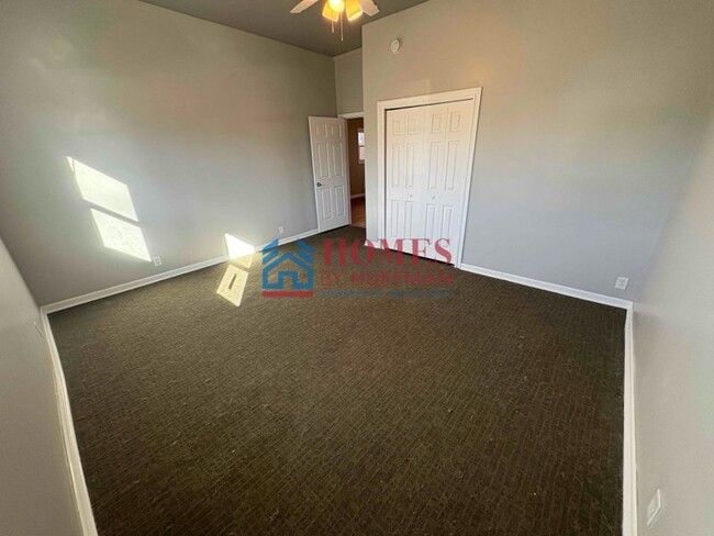 Building Photo - Westside | Three Bedroom House