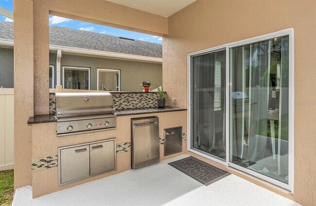 Building Photo - 16750 Abbey Hill Ct