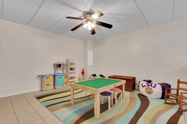 Building Photo - 601 Blackburn Dr