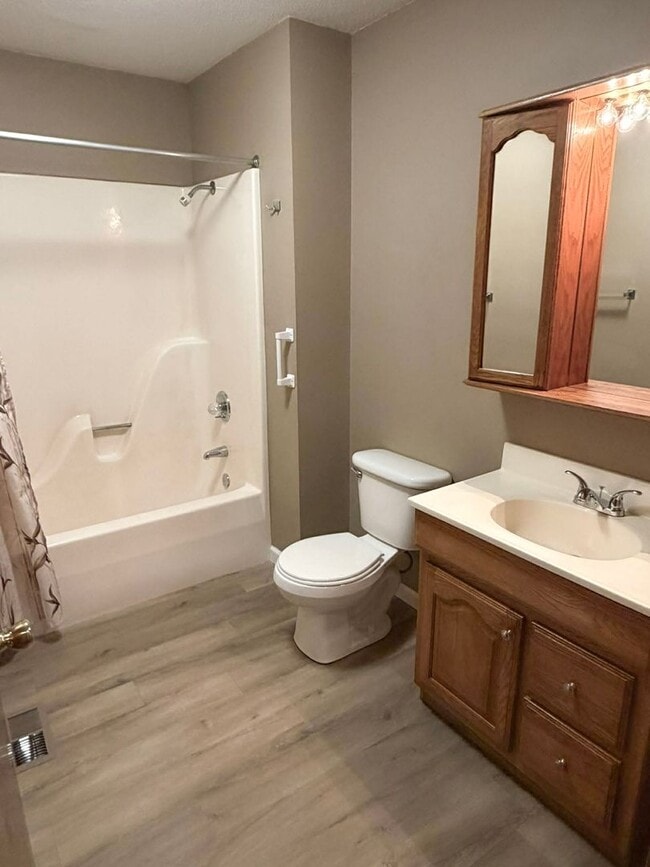 Building Photo - House in Jackson