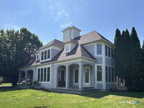 Building Photo - 6 Sherwood Farms Ln