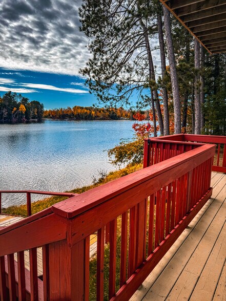 Building Photo - 440 S Peninsula Ln