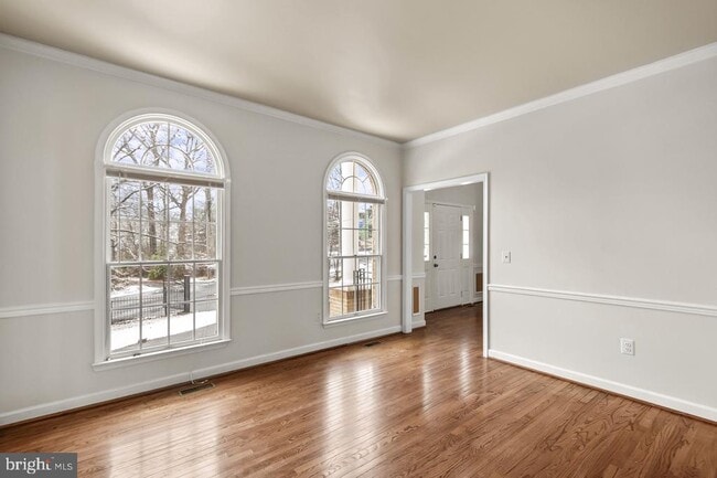 Building Photo - 8330 Westchester Dr