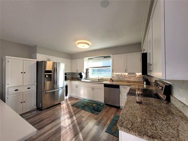 Building Photo - 14521 Catalina Cir