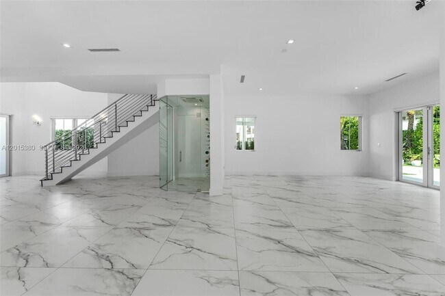 Building Photo - 8221 NW 34th St