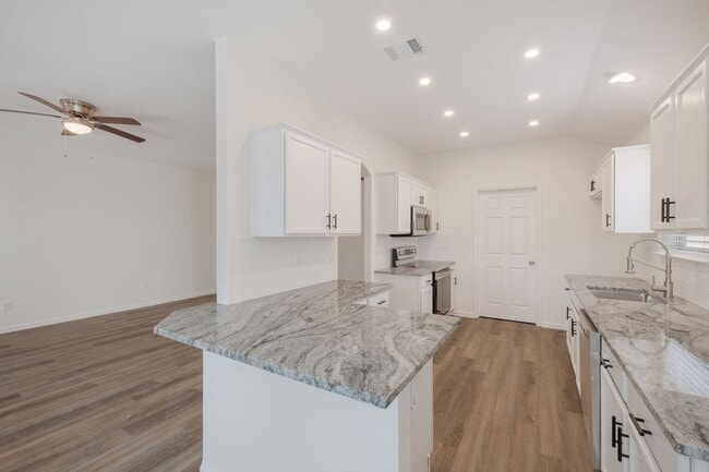 Building Photo - Updated 3-Bedroom Home with Spacious Backyard