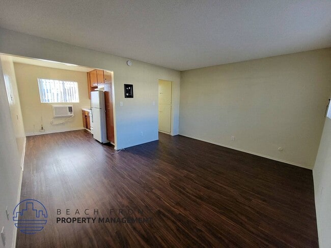 Building Photo - 13921 Normandie Ave.