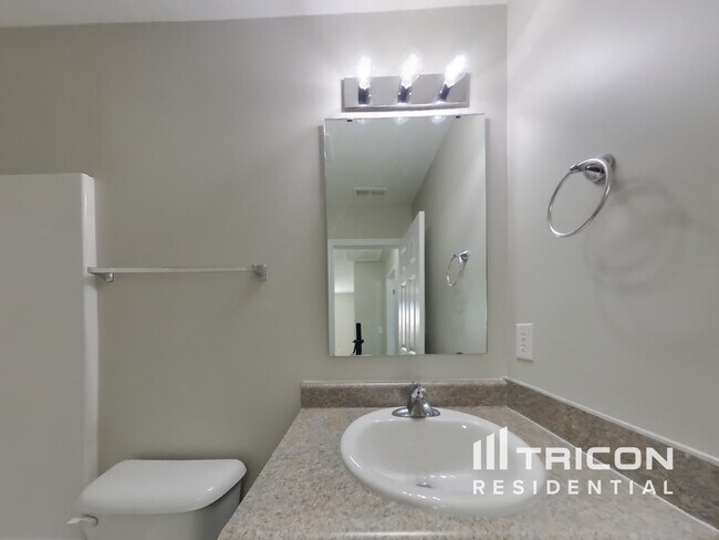 Building Photo - 2512 Calabash Dr