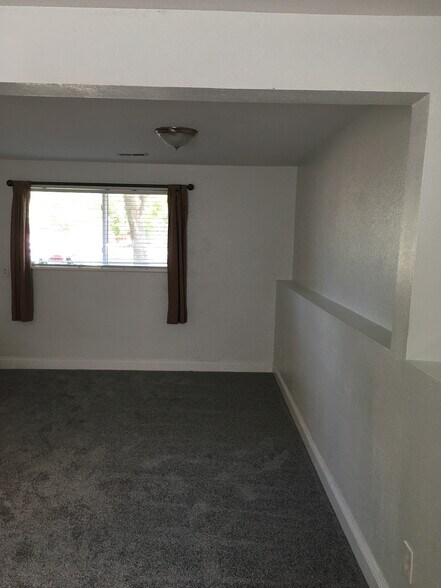 Building Photo - 13120 Grove Pl