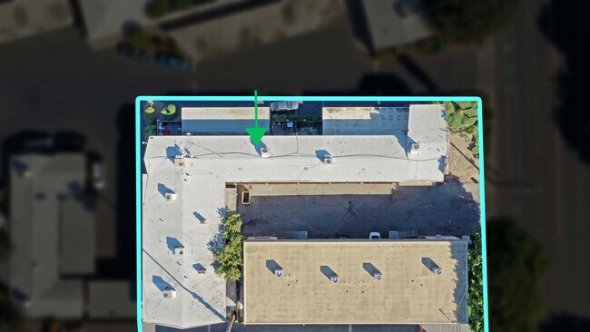 Building Photo - 805 Tully Rd