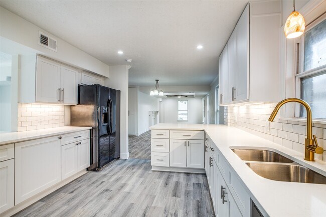 Building Photo - 4409 Rawley St