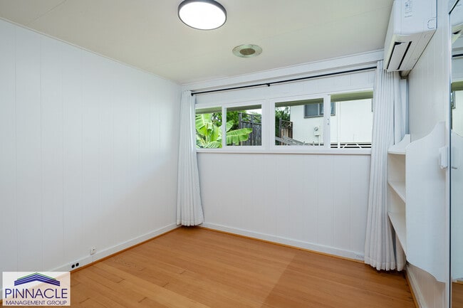 Building Photo - 99-127 Waipao Pl