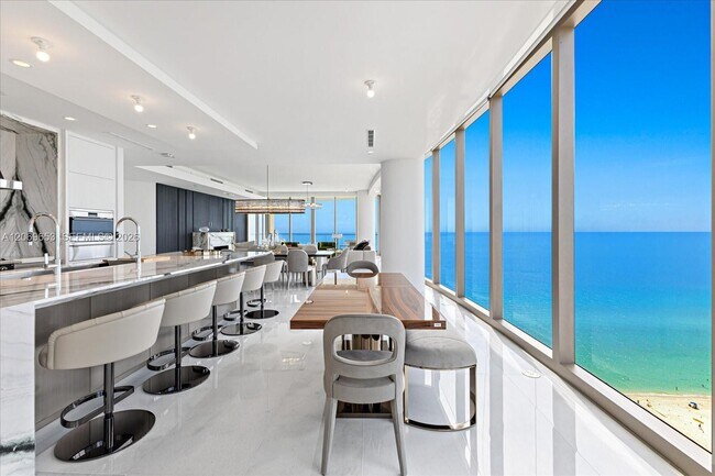 Building Photo - 17975 Collins Ave