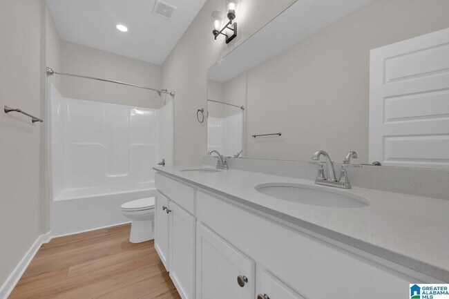 Building Photo - 615 Troubadour Ln