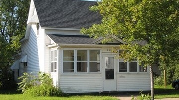 Building Photo - 919 Water St