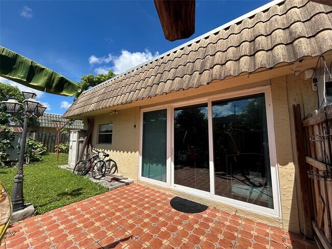 Building Photo - 7007 NW 79th Ave