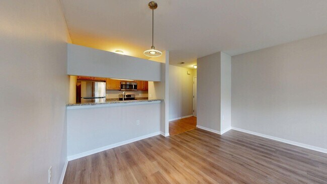 Building Photo - 2790 S Knightsbridge Cir