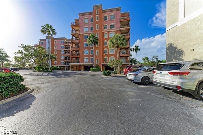 Building Photo - 14813 Laguna Dr
