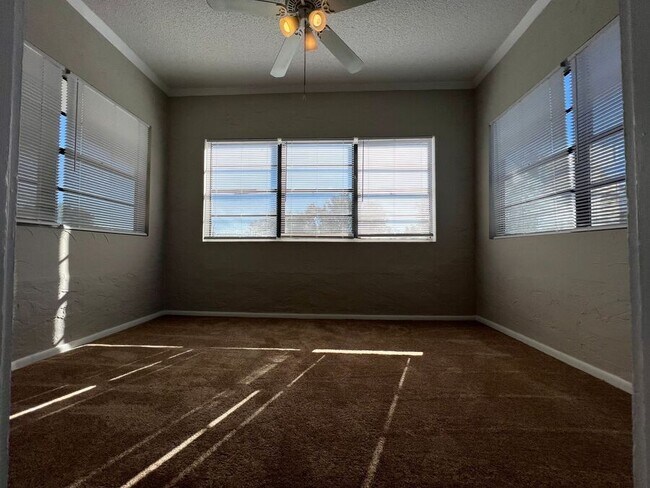 Building Photo - 163 Ave A SE