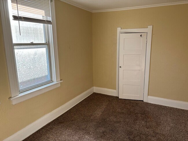 Building Photo - 3010 Warsaw St