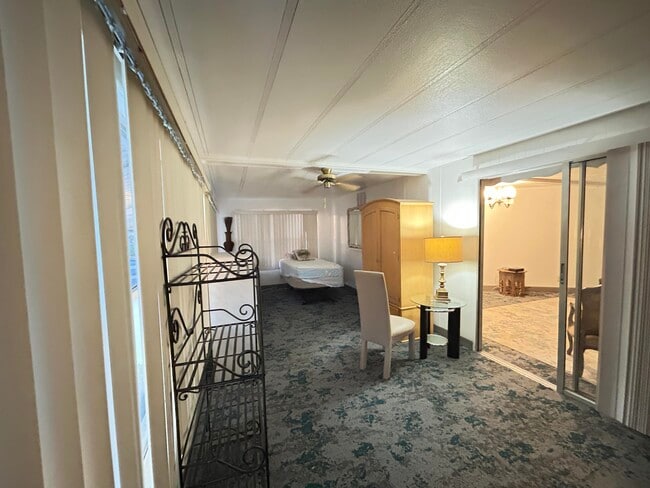 Building Photo - 8888 Kings Dr