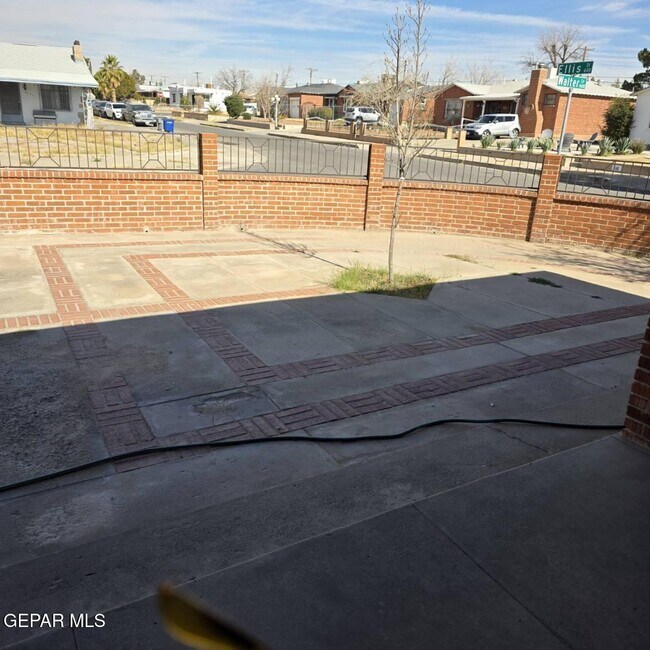 Building Photo - 4642 Walter Ln