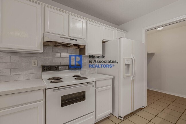 Building Photo - 1212 Barnett Bend Cir