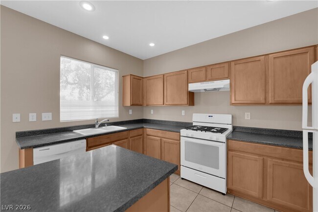 Building Photo - 10573 Allegrini Dr