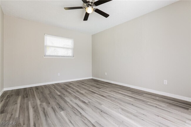 Building Photo - 4007 Allure Ln