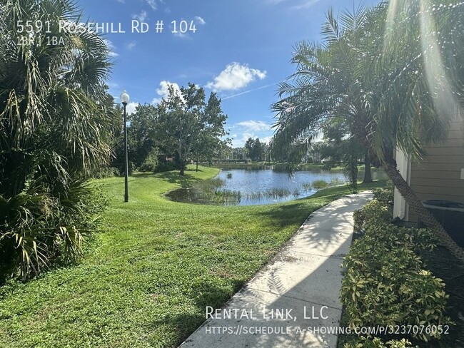 Building Photo - Resort-Style Living Just Minutes from Sies...