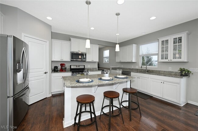 Building Photo - 81 Garnett Cir