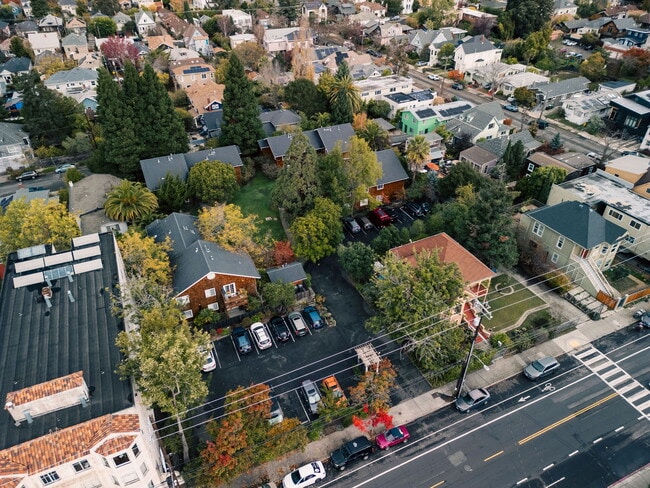 Building Photo - 620 Alcatraz Ave