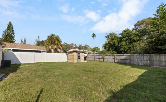 Building Photo - 1791 Sylvan Dr
