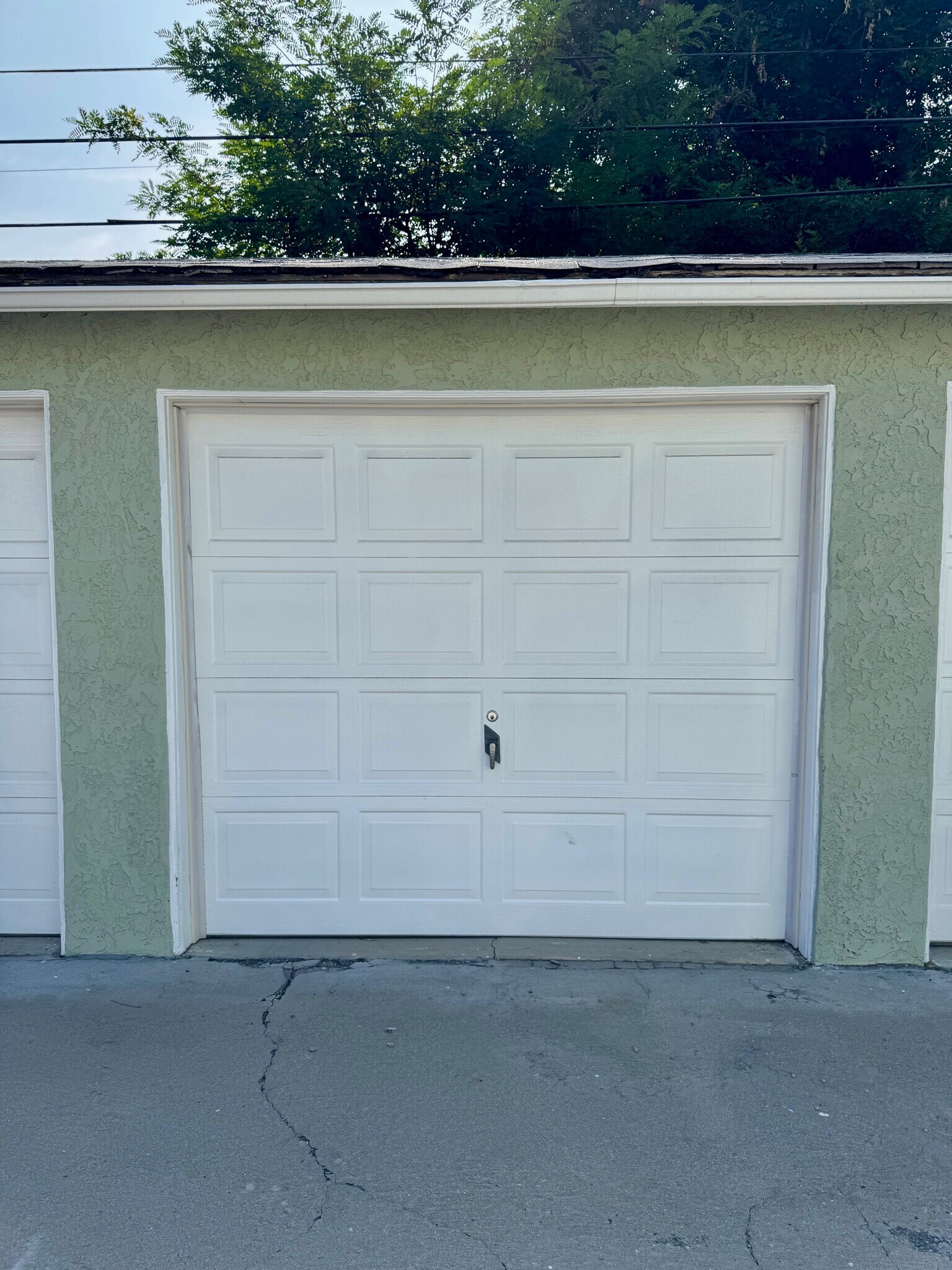 Unit Garage - 5424 Vantage Ave