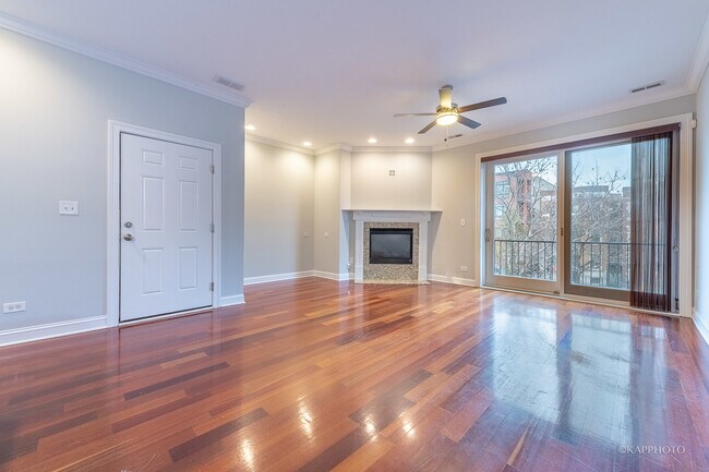 Building Photo - 4418 S Indiana Ave