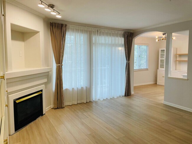 Building Photo - 25235 SE Klahanie Blvd