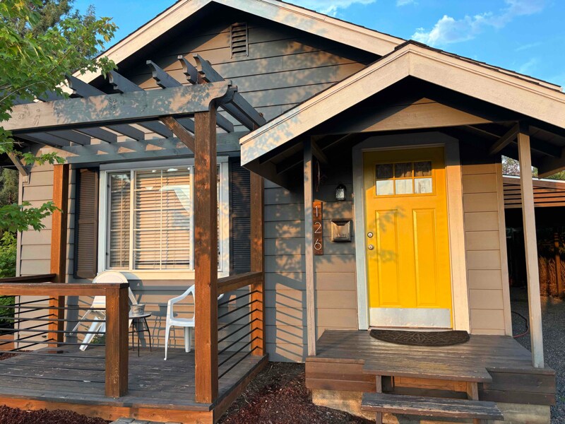 Building Photo - 126 SW 4th St