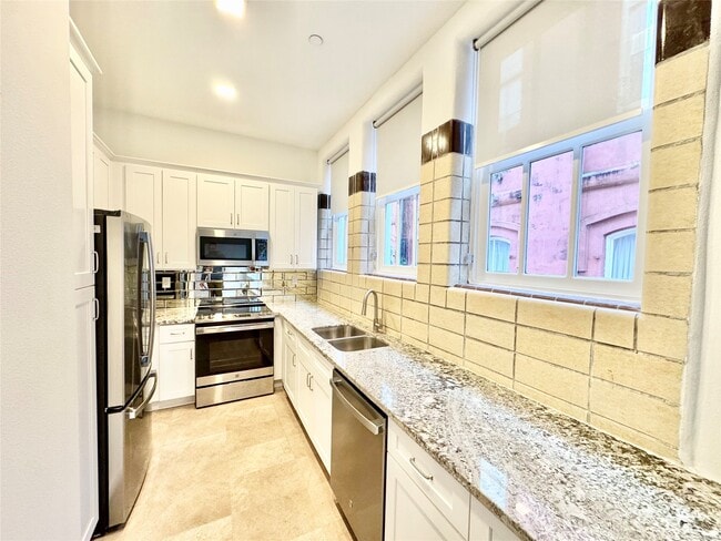 Building Photo - 2102 Mechanic St