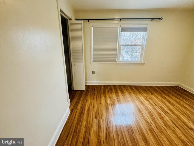 Building Photo - 4118 Buena Vista Ave