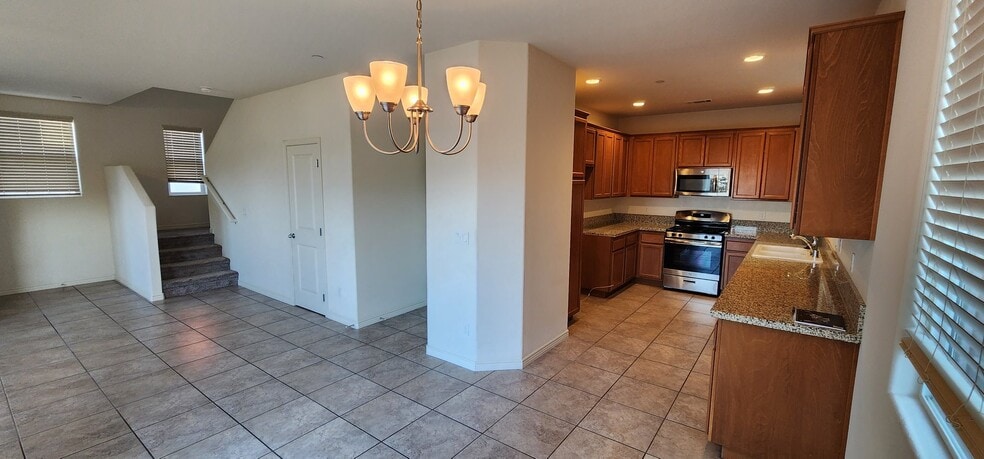 Building Photo - 162 Sweetwater Ln