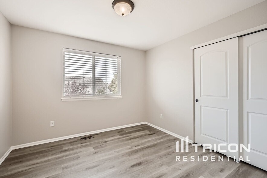 Building Photo - 7363 Ocean Ridge St