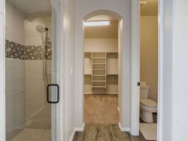 Building Photo - Beautiful East side House 3 Bed